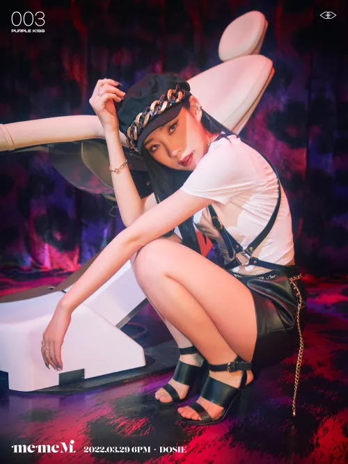 Dosie - PURPLE K!SS by KingSettle