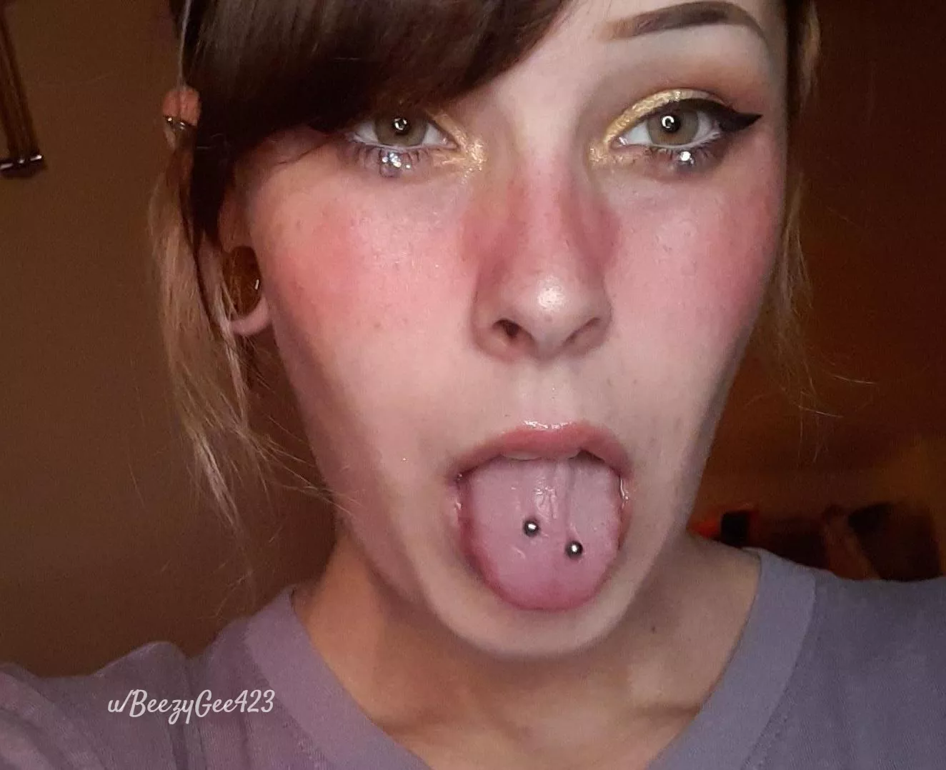 Double tongue piercings for twice the pleasure ;3 posted by BeezyGee423