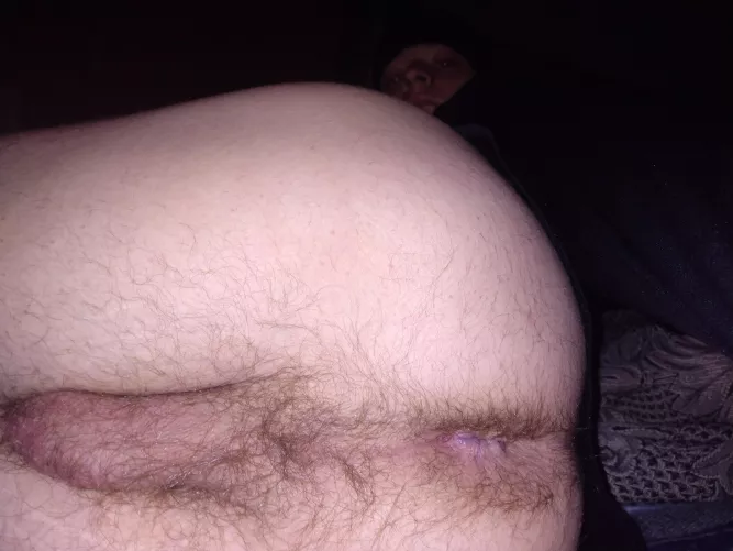 down to chat :) by strangerliquid