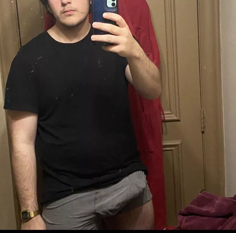 down to chat on kik? mines alqccount551 :) posted by MB240D-