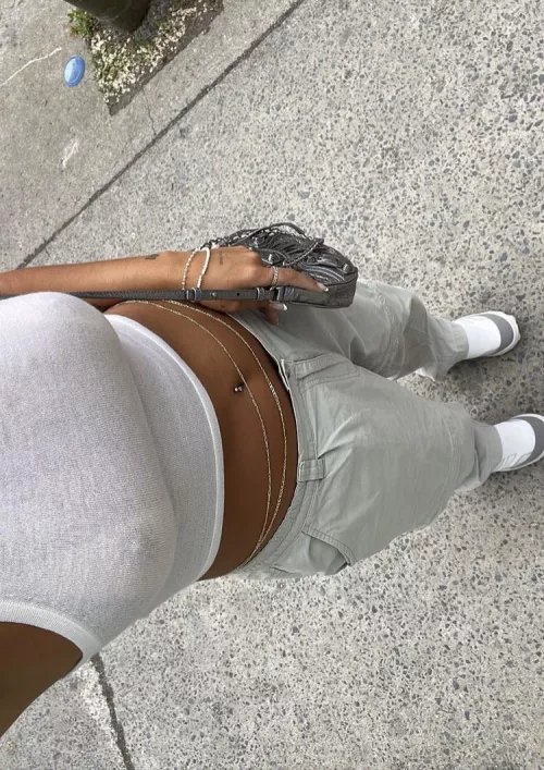 Downtown walk by Meme_warehouse911