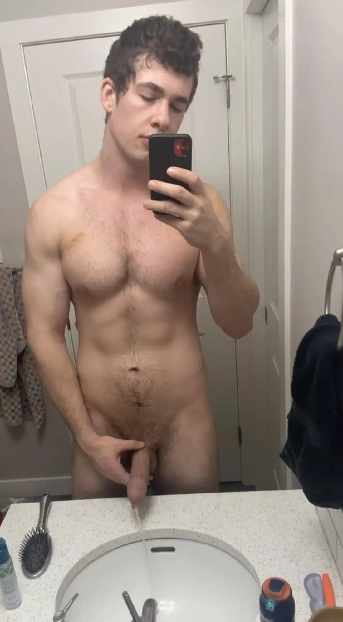 Draining my morning wood posted by Jackpackage71