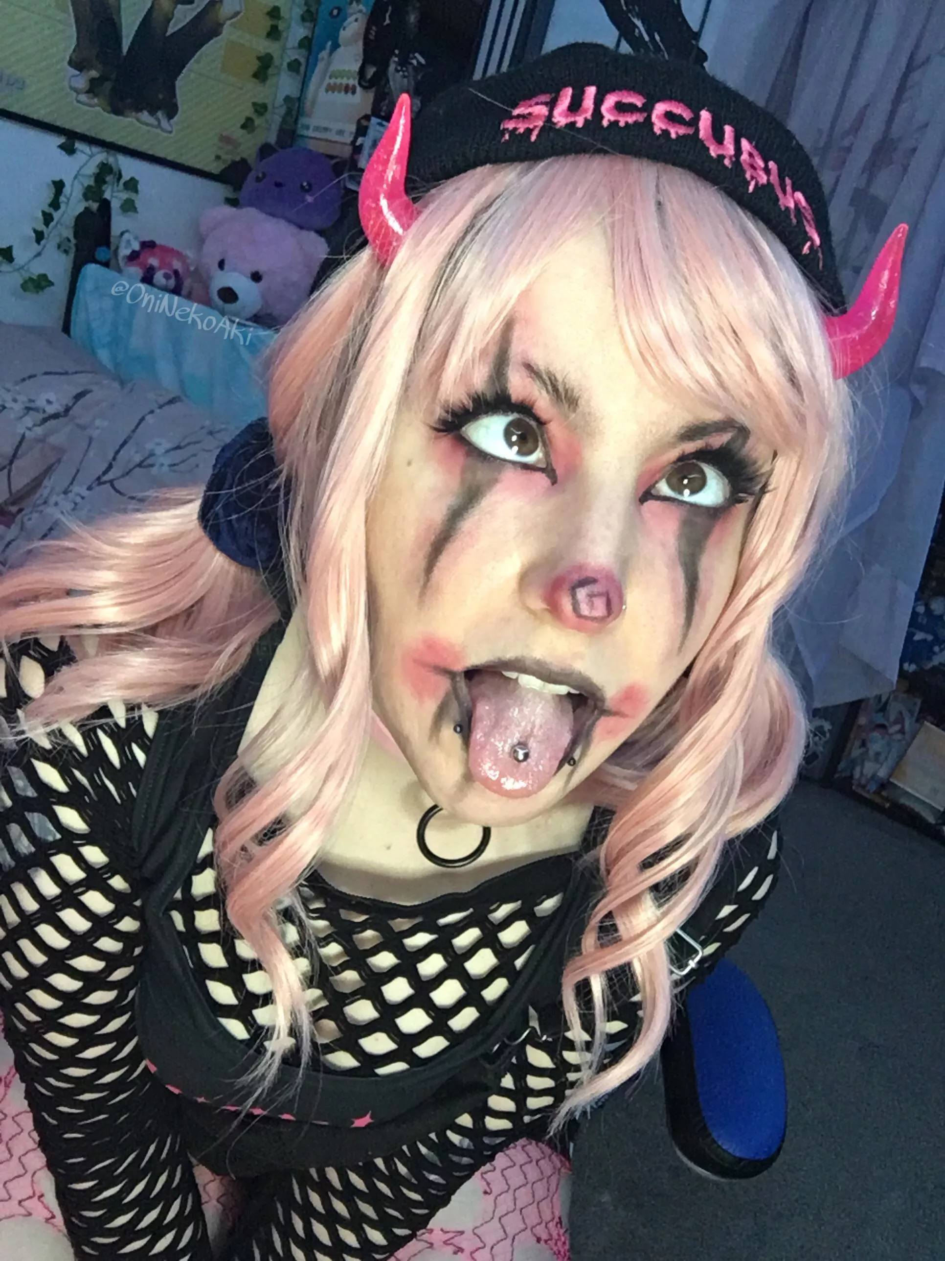 draw me like one of ur doujin clown gorls posted by Oni_Neko_Aki