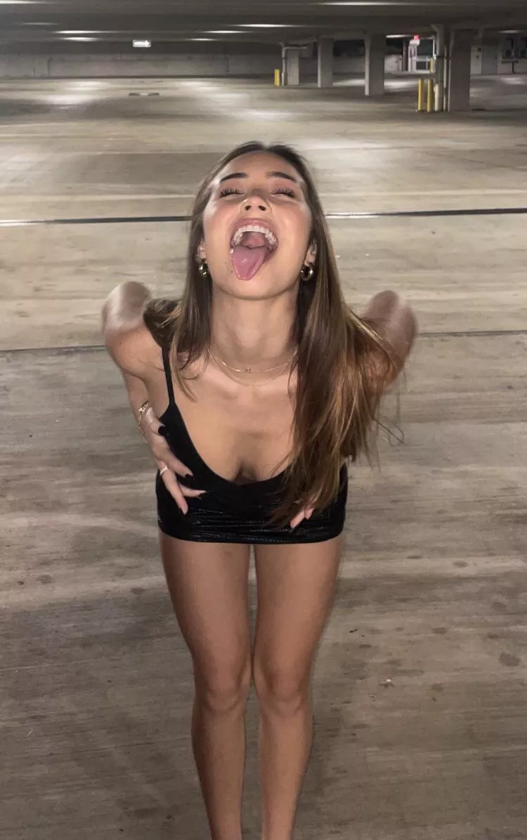 dress posted by bongoboy666