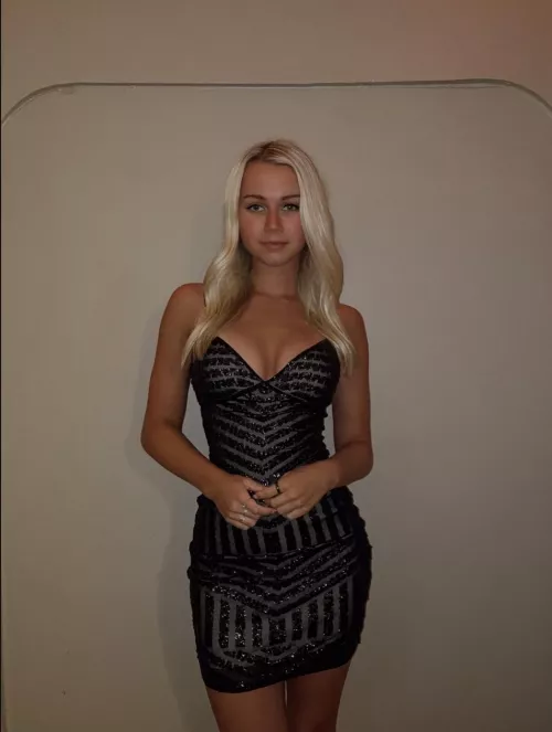 Dress (IRTR) by Meizley