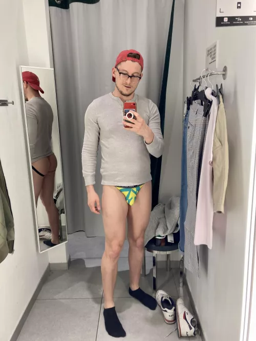 Dressing room lighting by boomboomzoomz