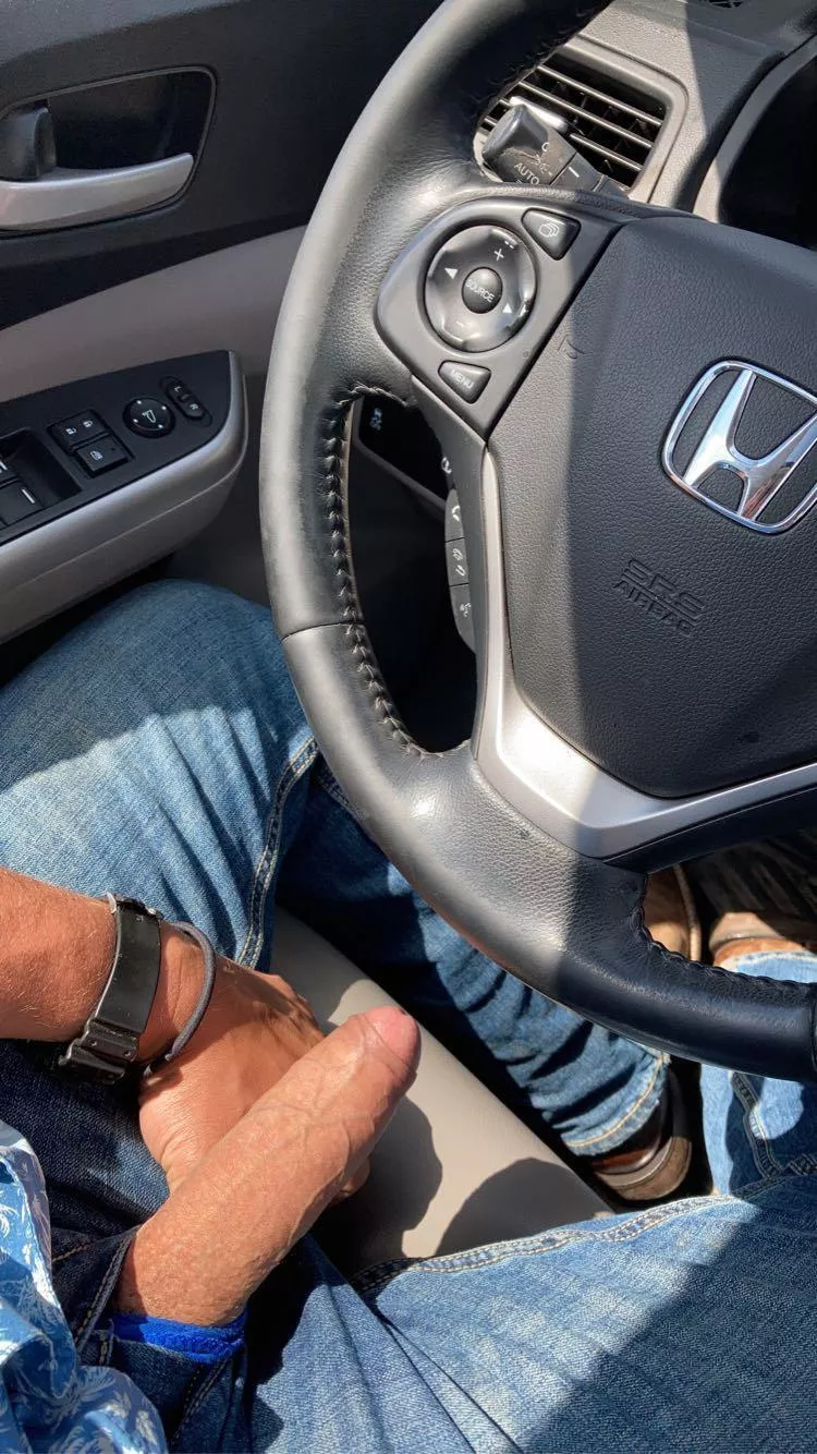 Driving around running errands 27M posted by Alexcibrian06