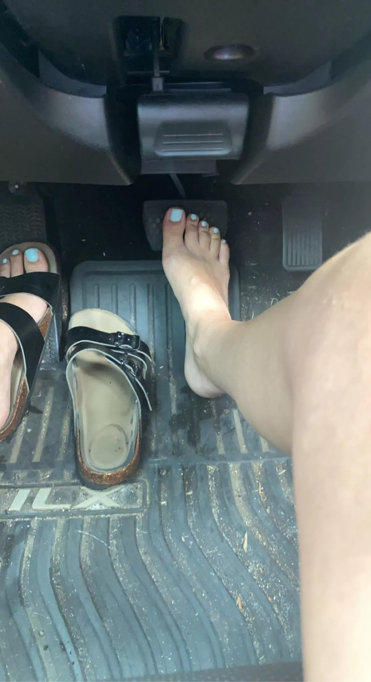 Driving barefoot today ✨👣 posted by marissagir1