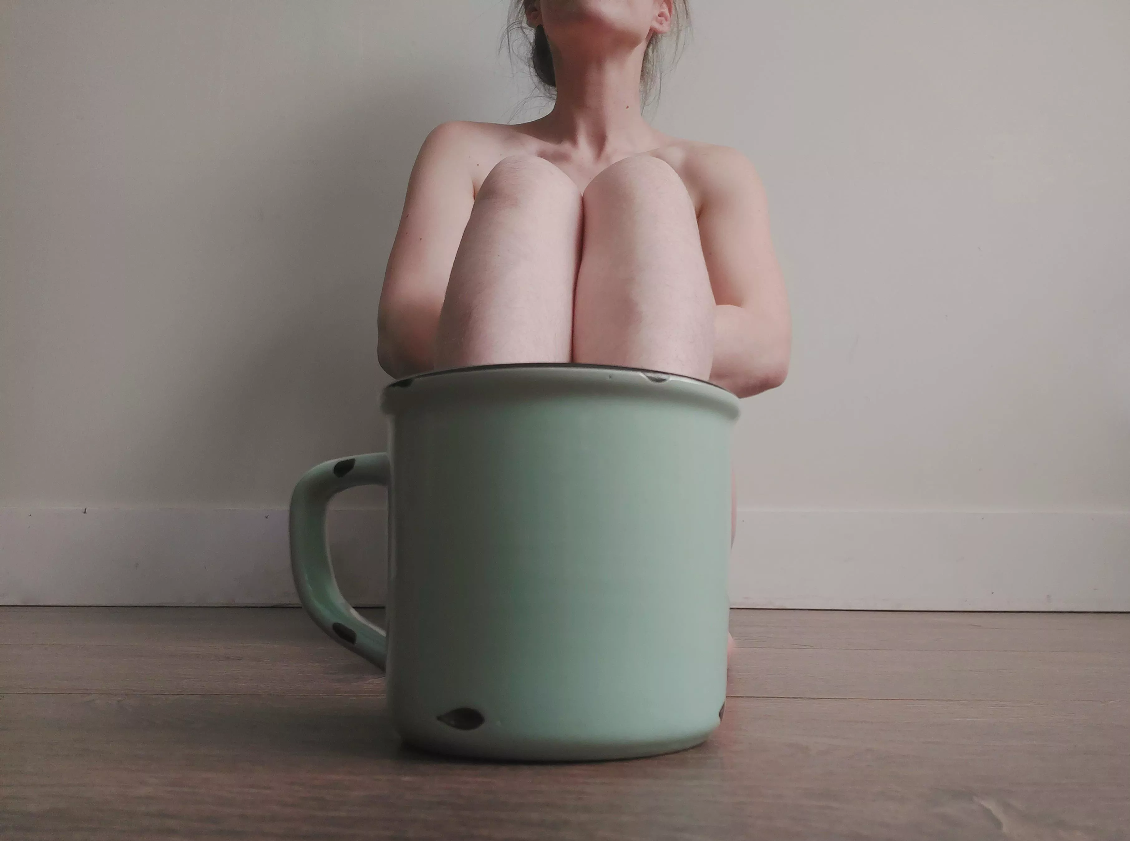 Drown my in Coffee and Sunshine 🖤 posted by tiswanderland