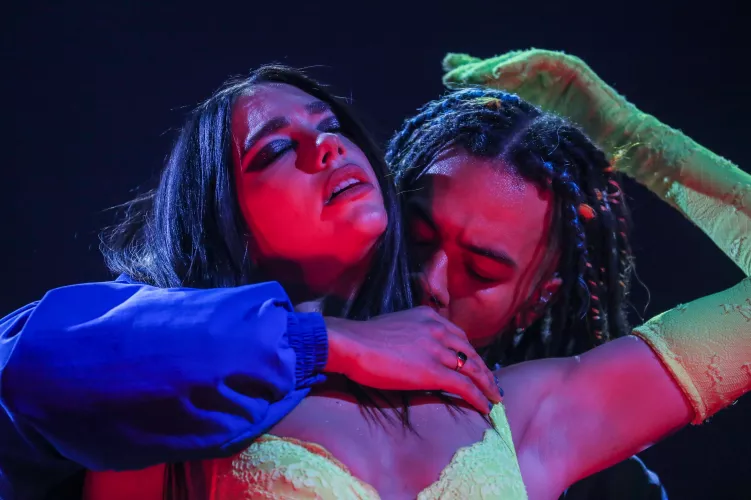 Dua Lipa's Heavenly Goddess Underarms w/ a Hint of Stubble @ 'Future Nostalgia Tour' - Fiserv Forum | Milwaukee, Wisconsin (February 23, 2022) [UHQ] by MeDahMann