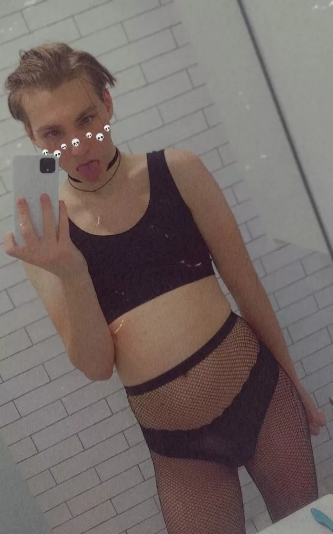 Dummy boi 🤪 posted by YourBoyLuna