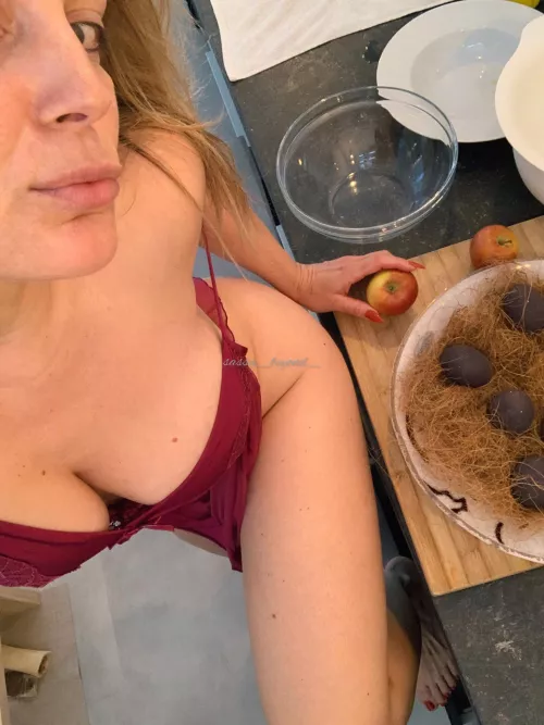 Easter break[F]ast will be served, 41. by sassa_beyond_