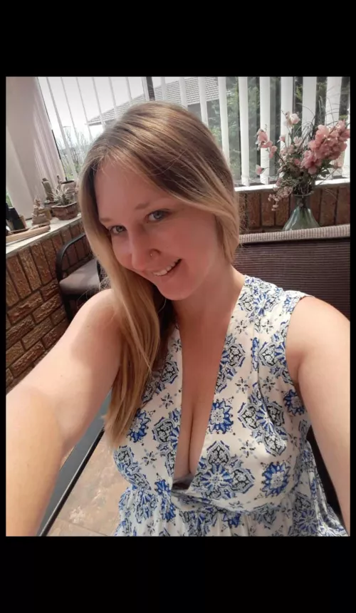 Easy access to my fun bags. Wanna play 😛 by PrettyPeach98