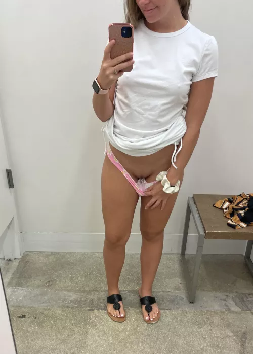 Eat my pussy in the dressing room please 😇 by Emmashared