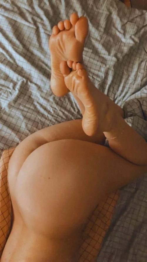 Eat my pussy in the sunset by OciePless