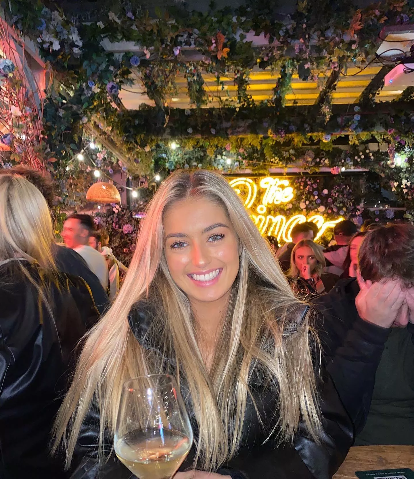 Elena Wood posted by joebeefmontreal