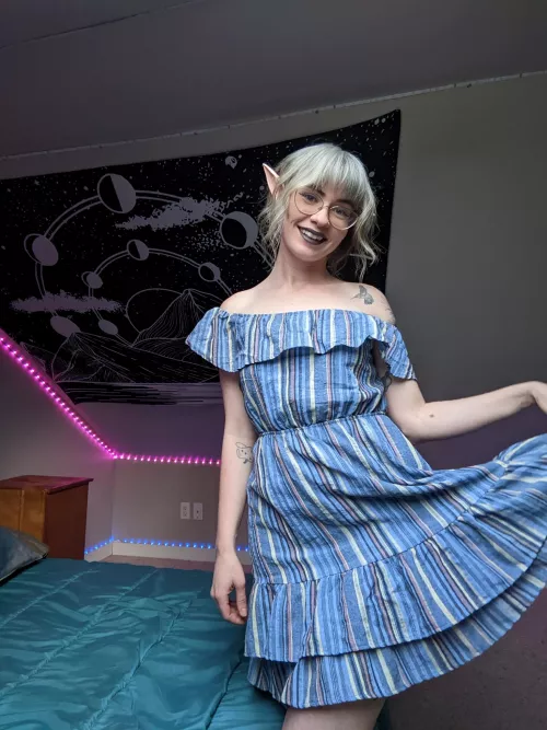 el[f] in a dress~ by misssilverwitch