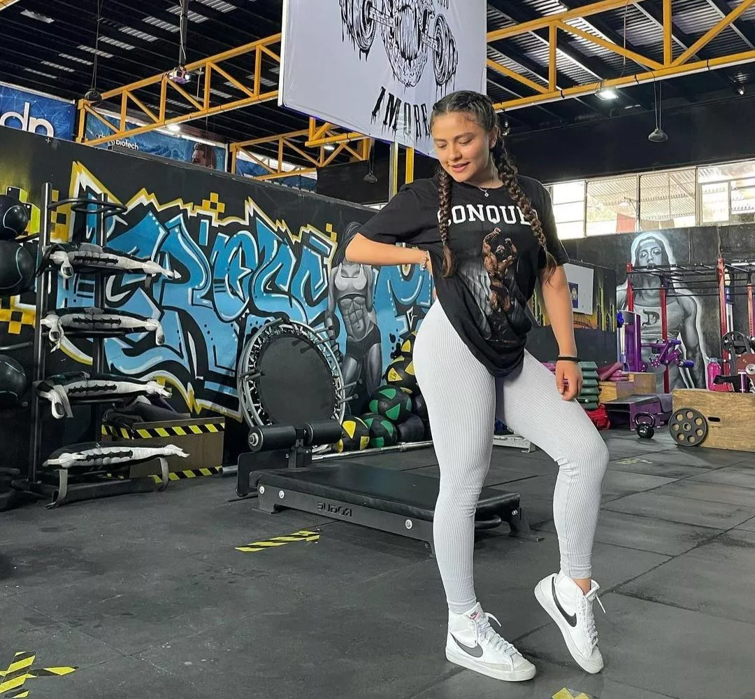 elisagarciab posted by Gefran27