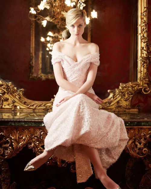 Elizabeth Debicki by Topjaws