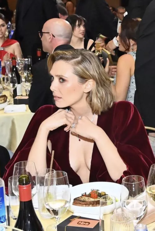 Elizabeth Olsen by Al_Oerter