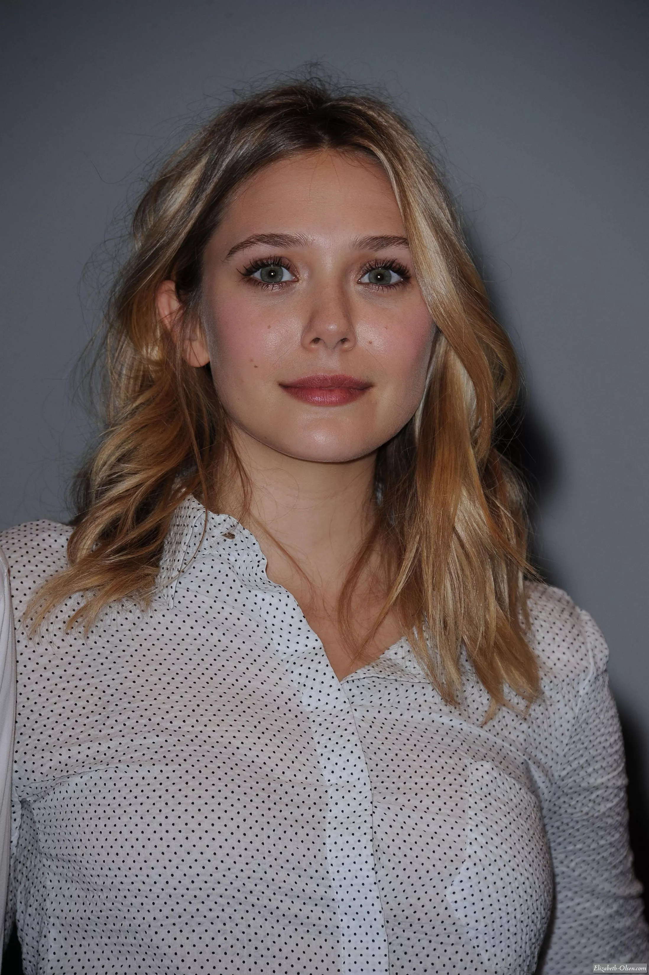 Elizabeth Olsen posted by LarryLaffer69