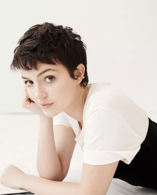 Ella Hunt by GlamMetalLion