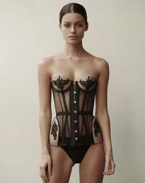 Elle Trowbridge by Imperial-in-New-York