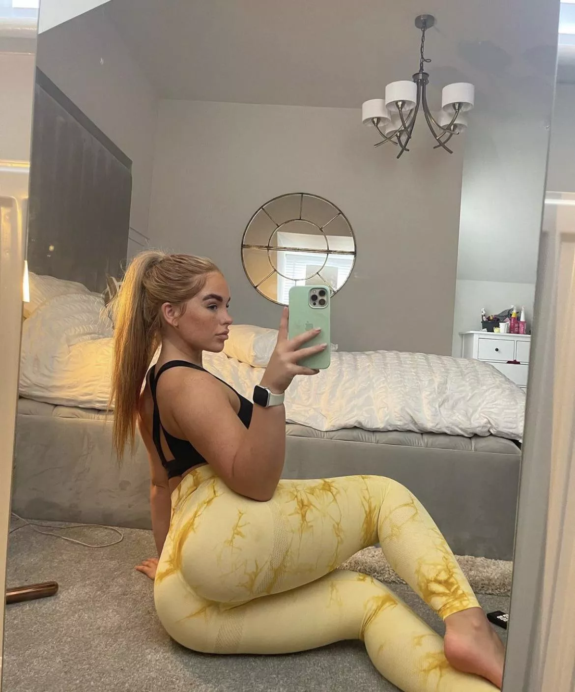 Ellie 😍 posted by osisieneb