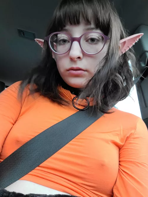 elves don't wear bras by _mymindbreaks