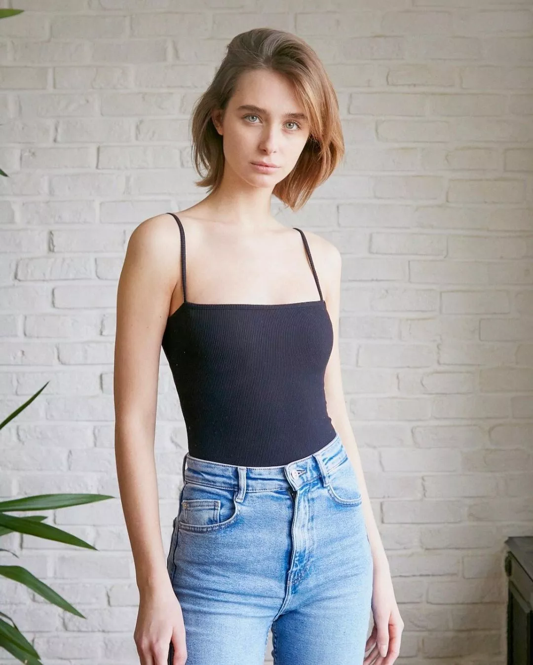 Emely Borsody posted by tomsmiththrowaway10