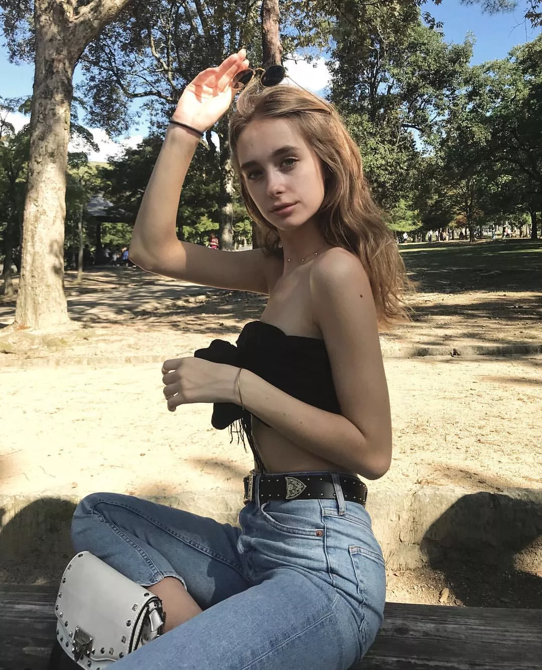 Emely Borsody posted by tomsmiththrowaway10