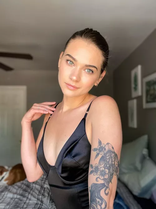 Emily by imgonnaplopmypants