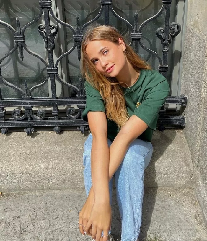 Emily Marie Neumann posted by TheMarlenx