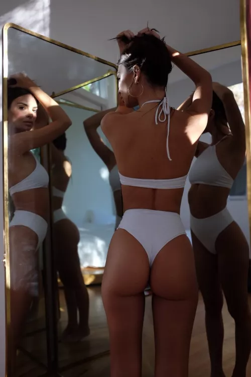 Emily Ratajkowski by younghawthollywood