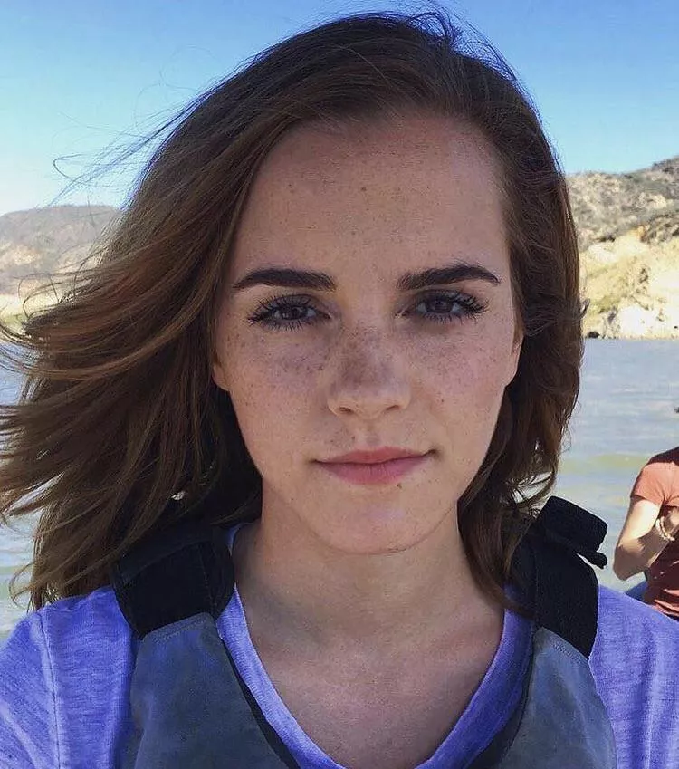 Emma Watson posted by Misery_Forever