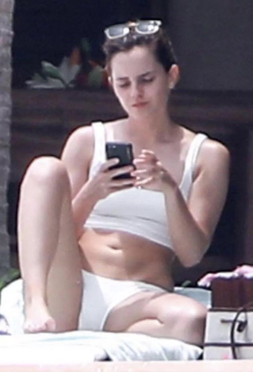 Emma Watson posted by TheGoddamnAnswer