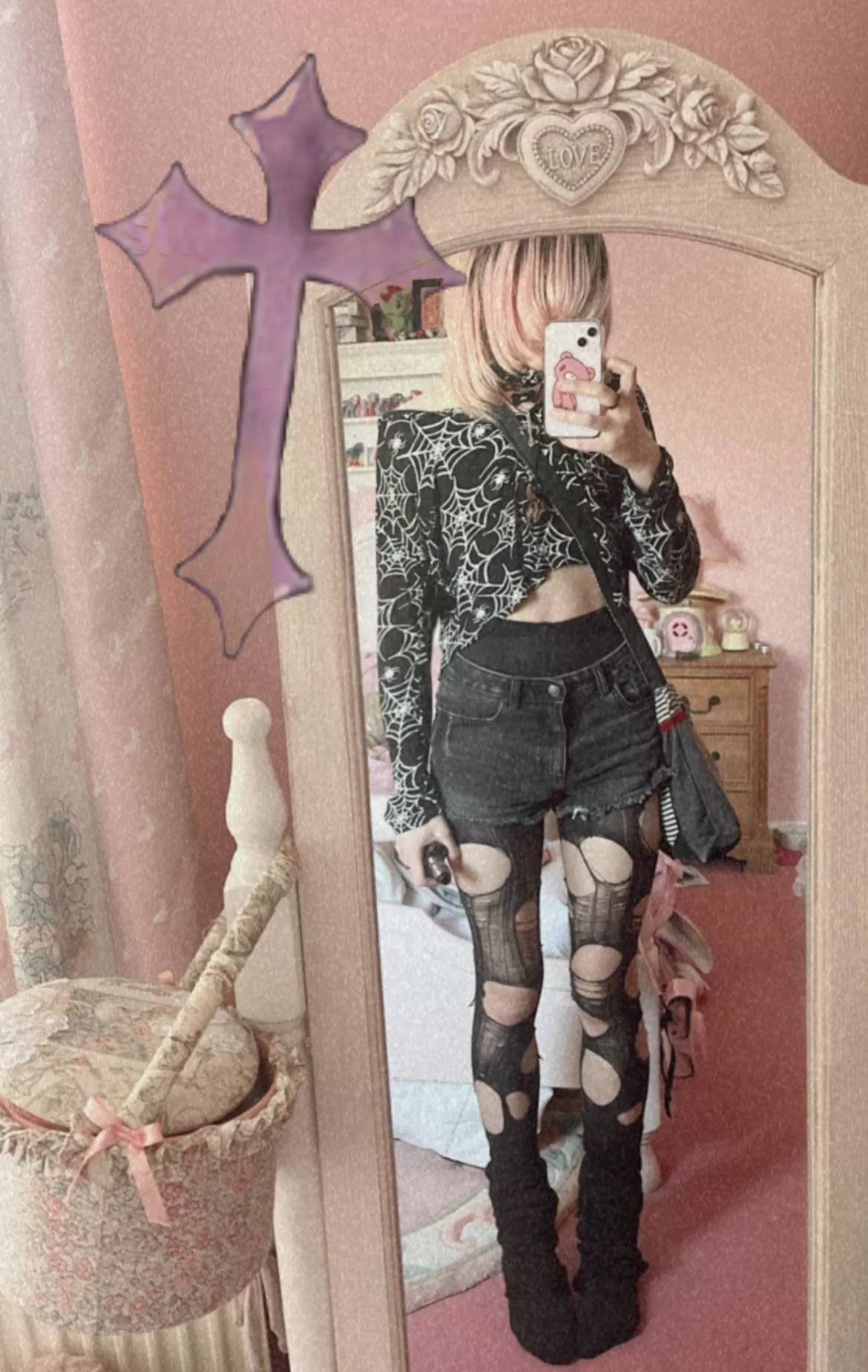 ♱ emo femboy ♱ posted by super_deformed