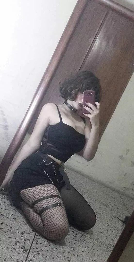 Emo style, good? 🥺🖤 posted by Recommensed