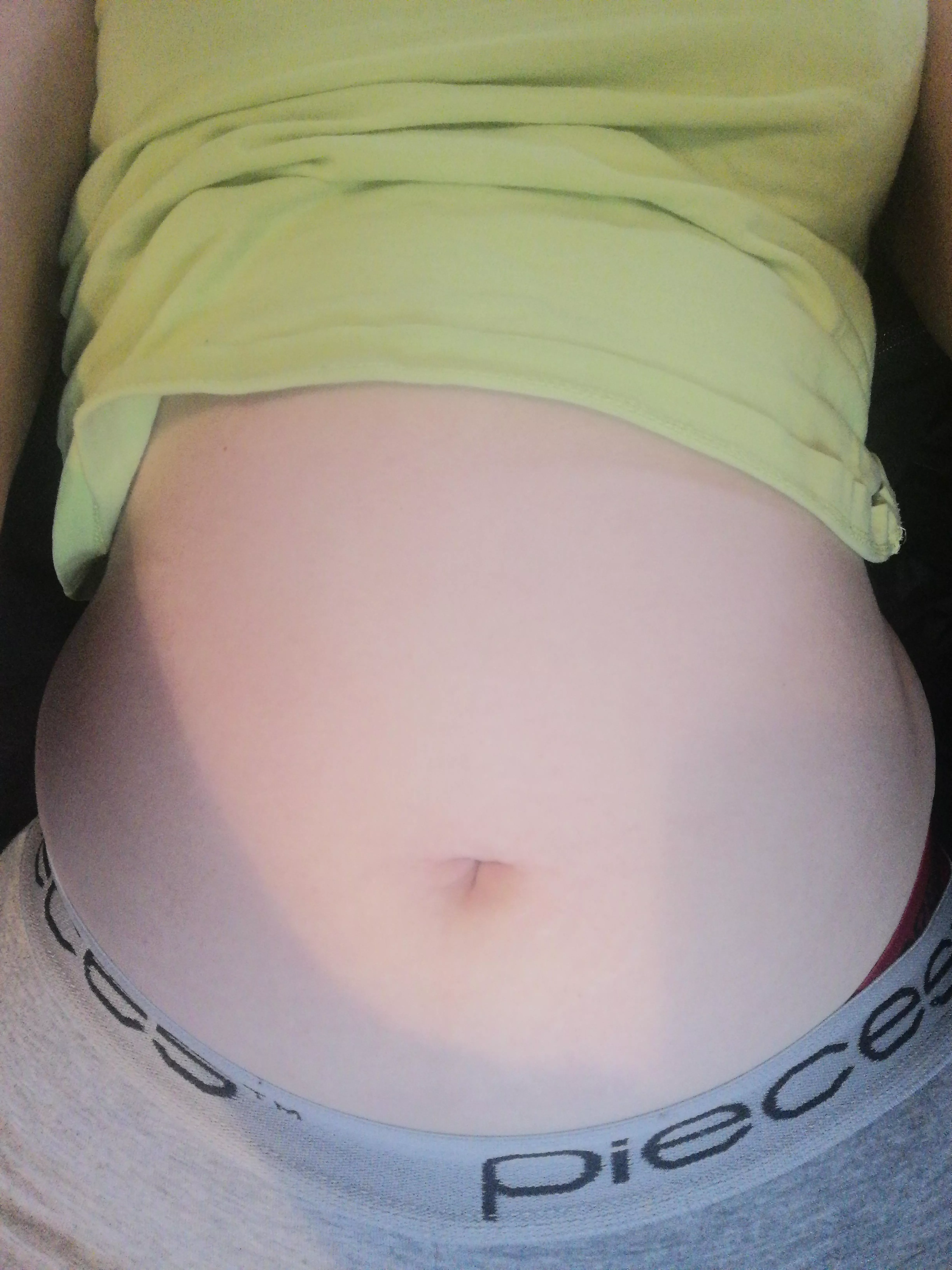 Empty belly needs filling posted by Curlyyano