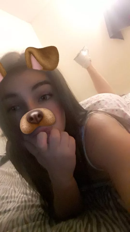 Encuentra mi contenido exclusivo 🔒 en #onlyfans quieres ver mi coño? 🔥 Suscríbete 😈 posted by kataleyasex