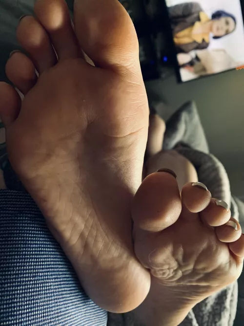 End of a long Monday, who wants to rub my tired feet? by Mspetitetreat