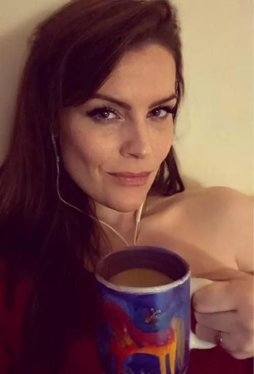 End of the week cheers ;) by speaking_moistly