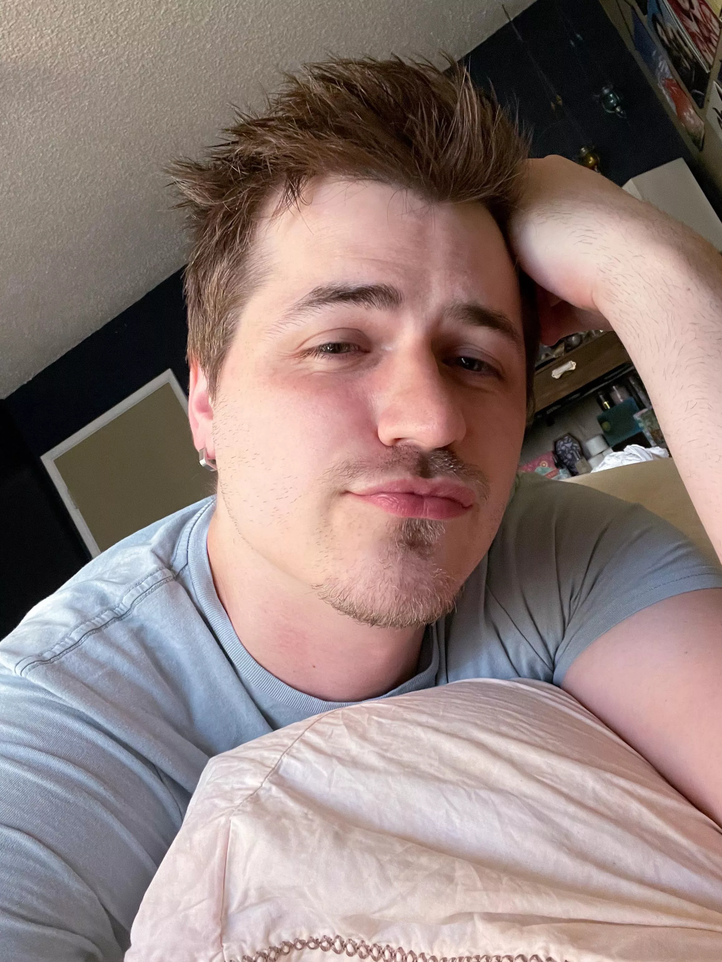 Ending the day with games :) posted by titanium-buck