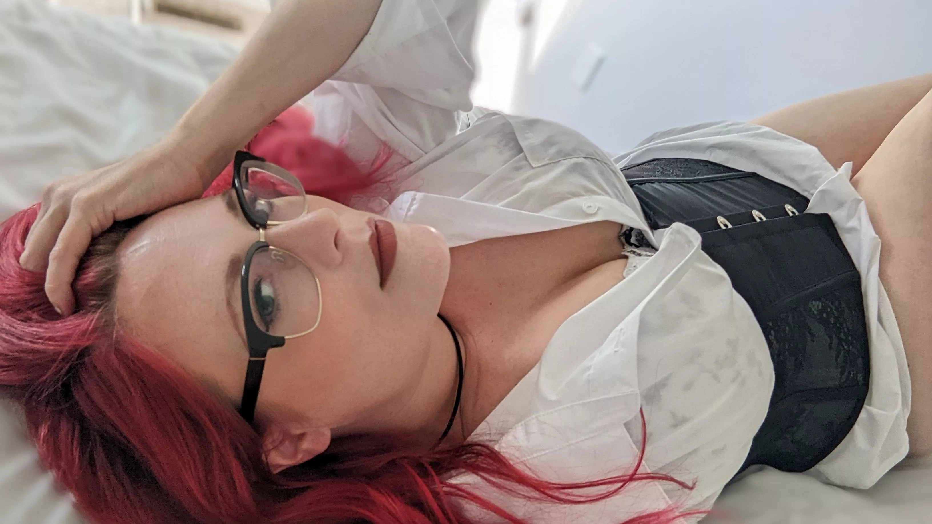 Endlessly hoping to distract you😘 posted by CRVY_MLF