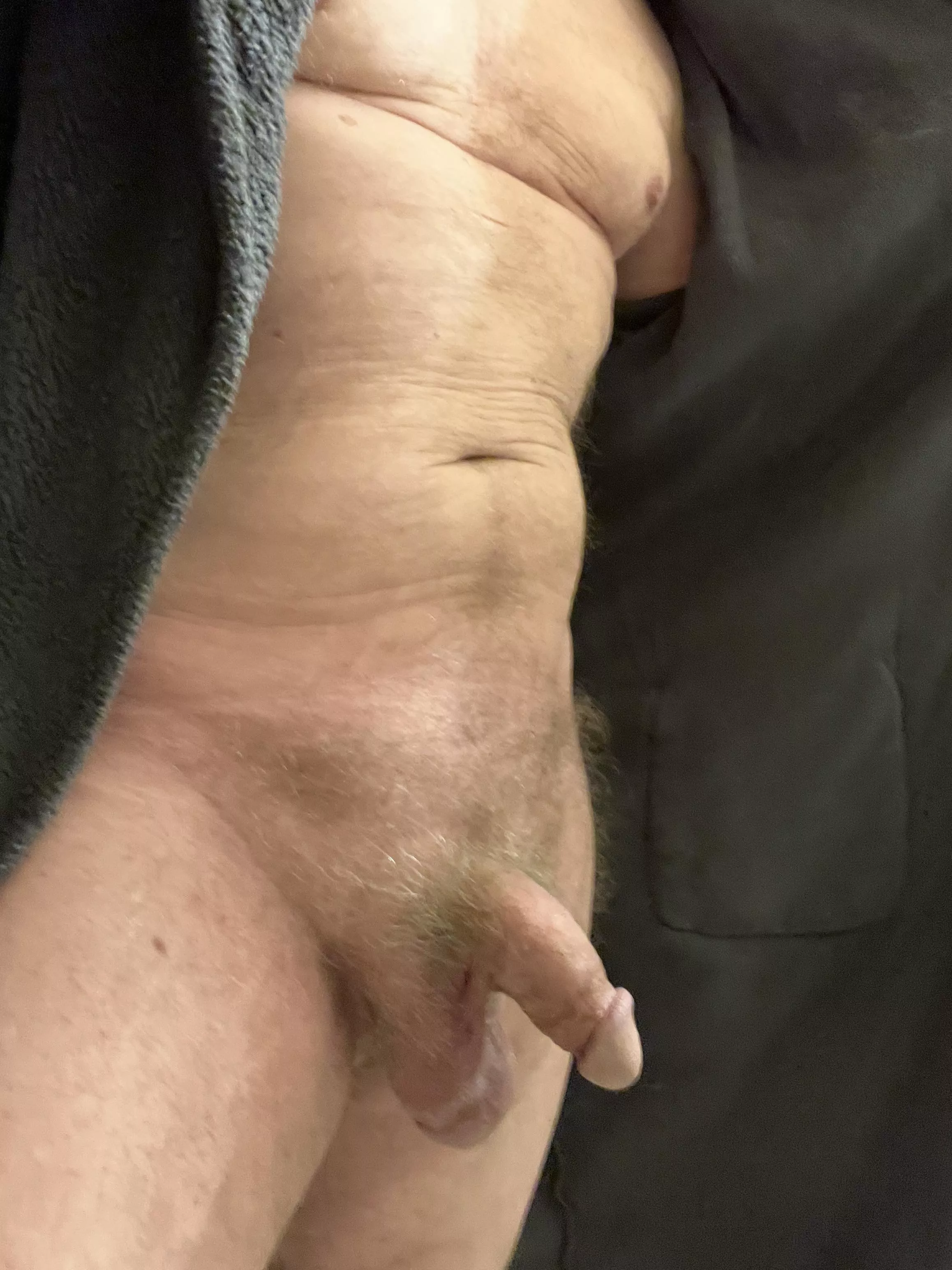 😉enjoy your evening (54) posted by voyeurme