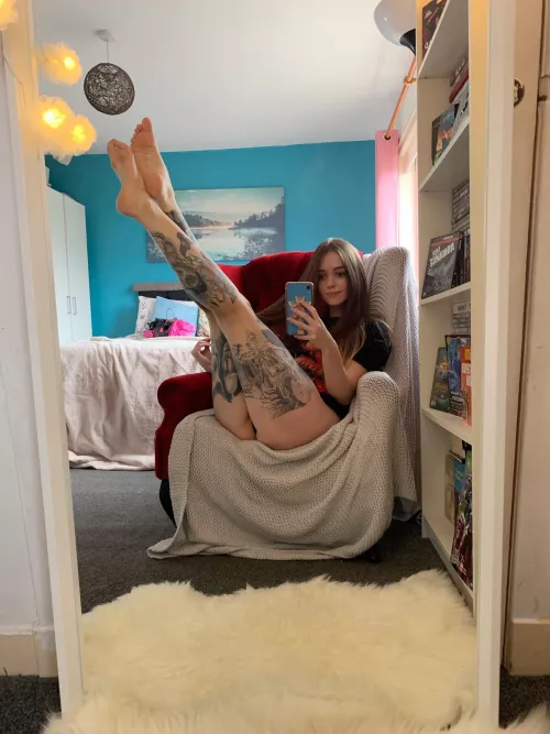 Enjoy your weekend! 💝 [F] by highlandbunny