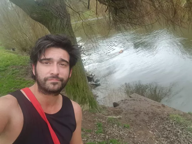 Enjoying some weekend chill :) by shropmid1998