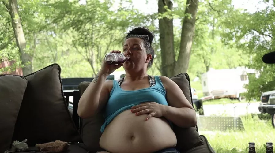 Enjoying summer by Midwestchubbygirl