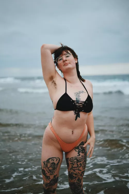 enjoying the beach by rachelly_rae