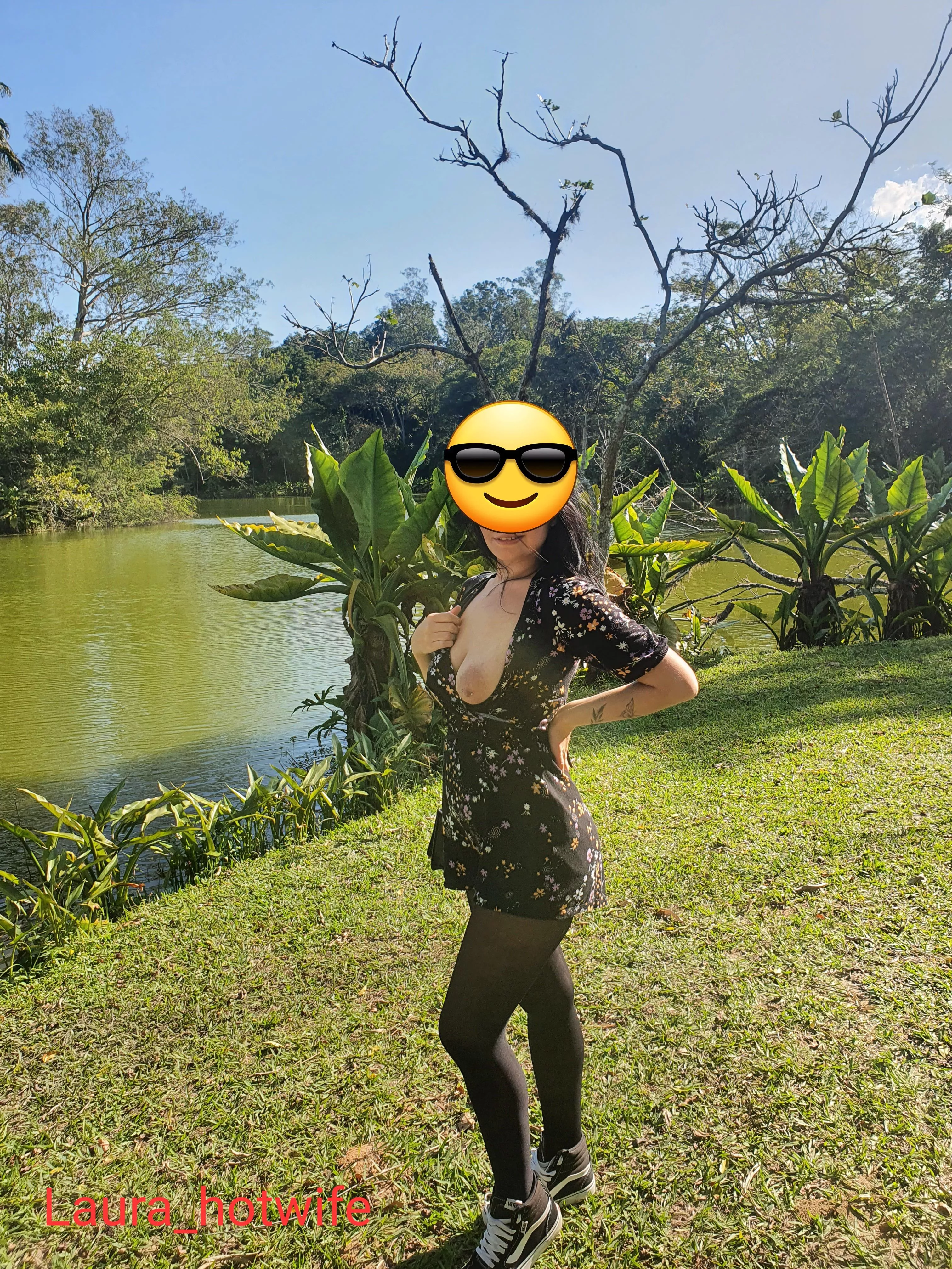 enjoying the sun posted by Laurinha_hotwife